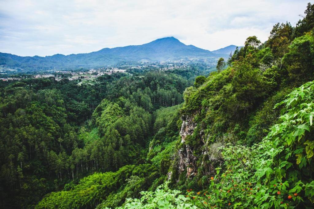 Alam Permai Hotel Bandung Exteriér fotografie