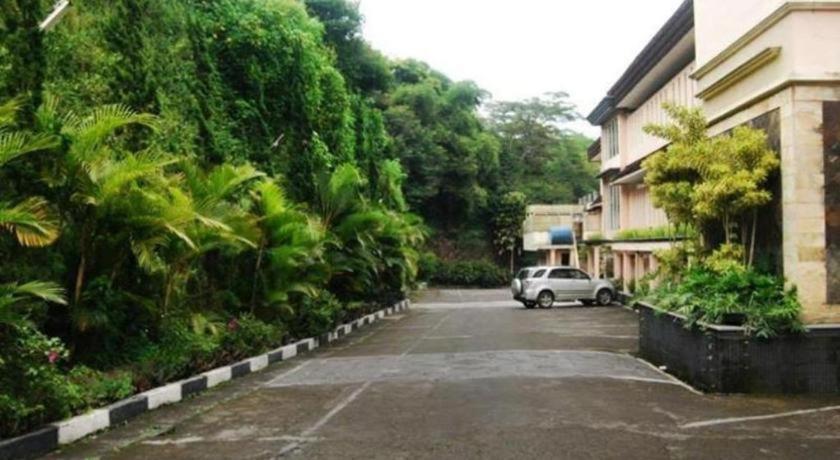 Alam Permai Hotel Bandung Exteriér fotografie